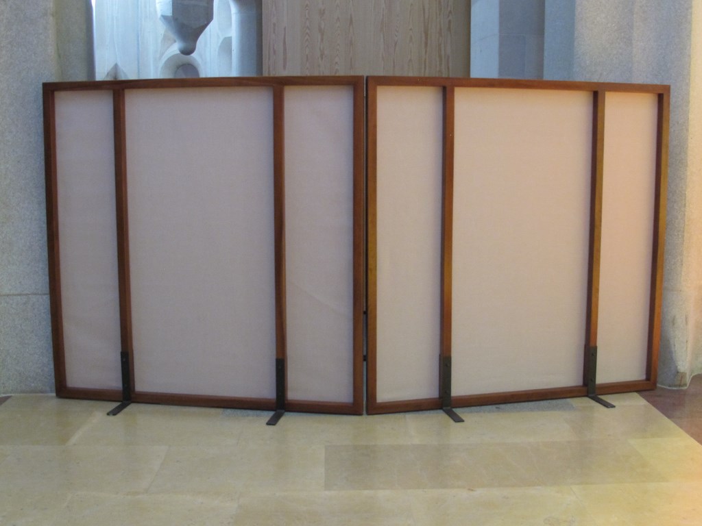 Barnizado sobre madera. Tratamiento en madera tropical. Barcelona